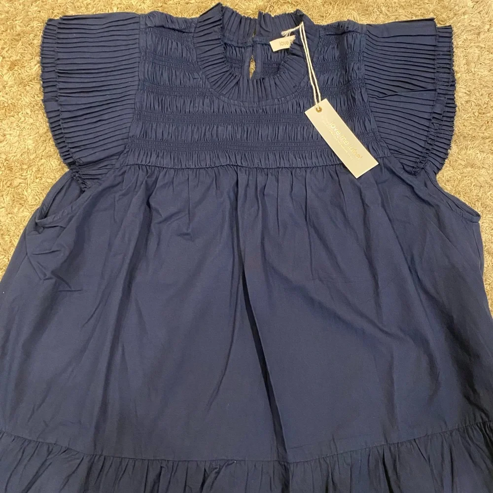 Love the Label blouse.  NEW - Picture 2 of 3